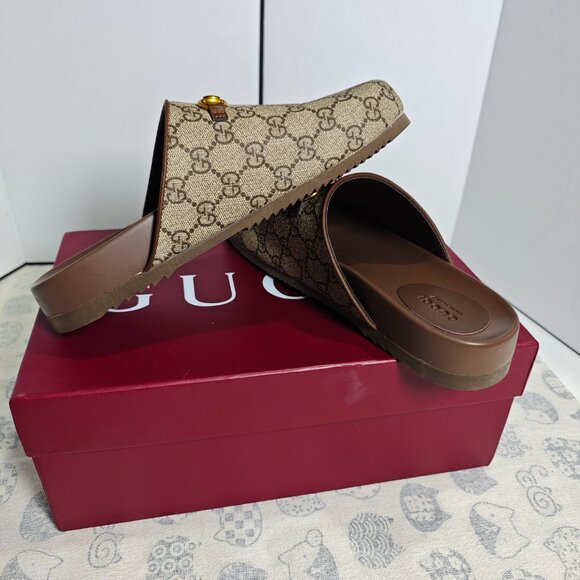 Gucci Women`s Shoe - Picture 4 of 5